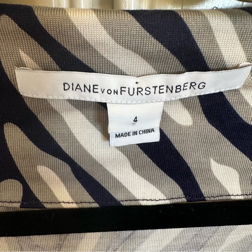 Diane Von Furstenburg Dvf Naoki Women’s Stripe Wr… - image 3